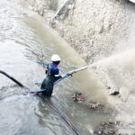 Semasa conclui obra de contenção do Córrego Guarará e reforça preservação da estrutura